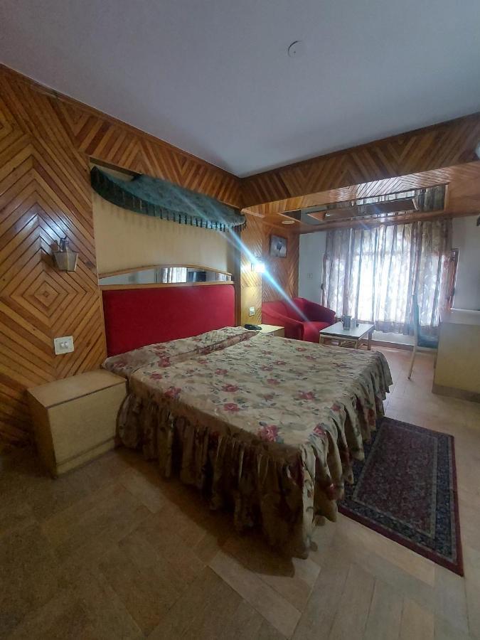 Brightland Hotel Shimla Zewnętrze zdjęcie