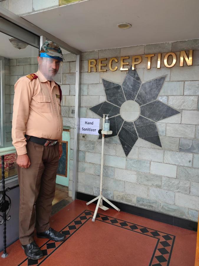 Brightland Hotel Shimla Zewnętrze zdjęcie