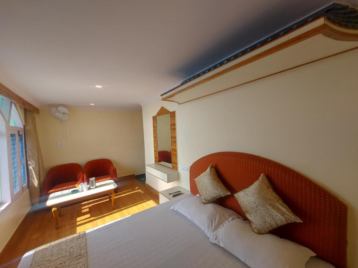 Brightland Hotel Shimla Zewnętrze zdjęcie