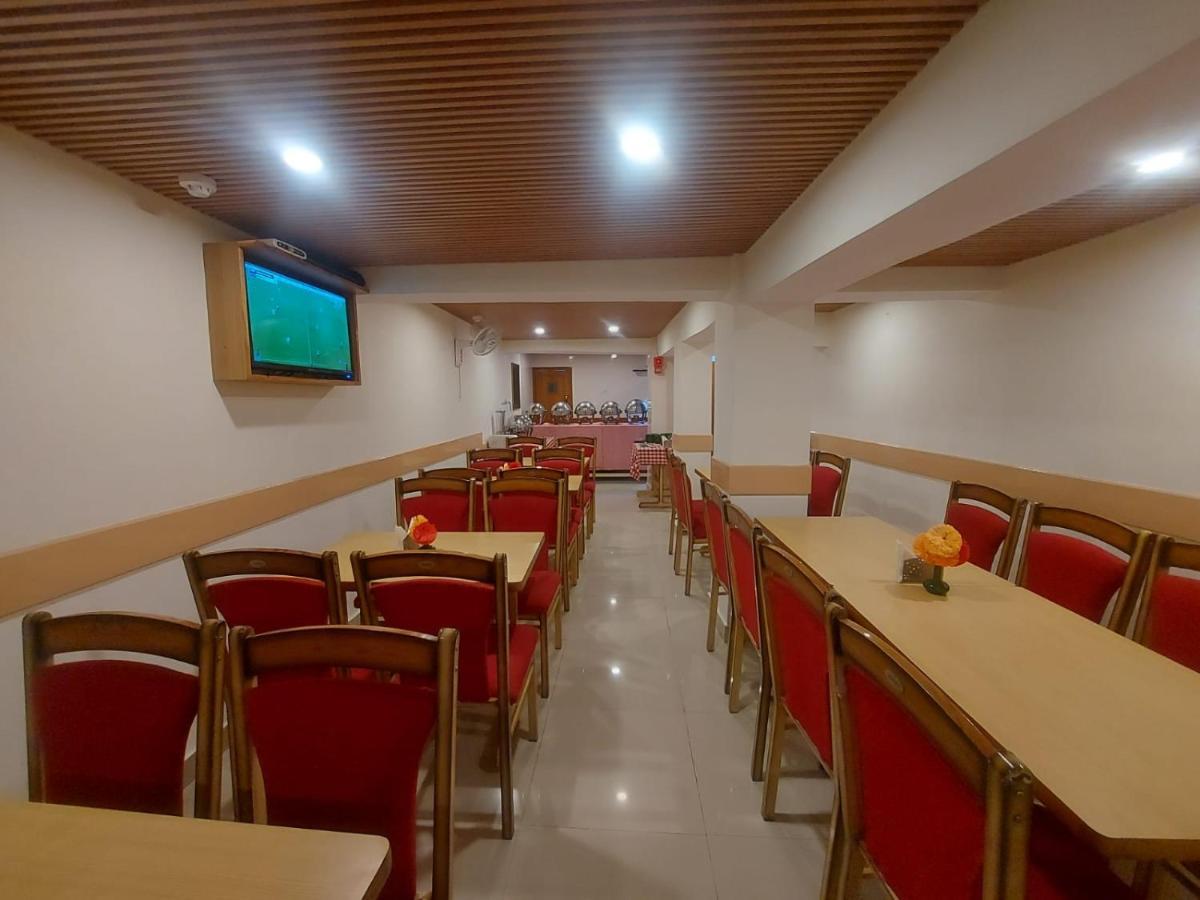 Brightland Hotel Shimla Zewnętrze zdjęcie