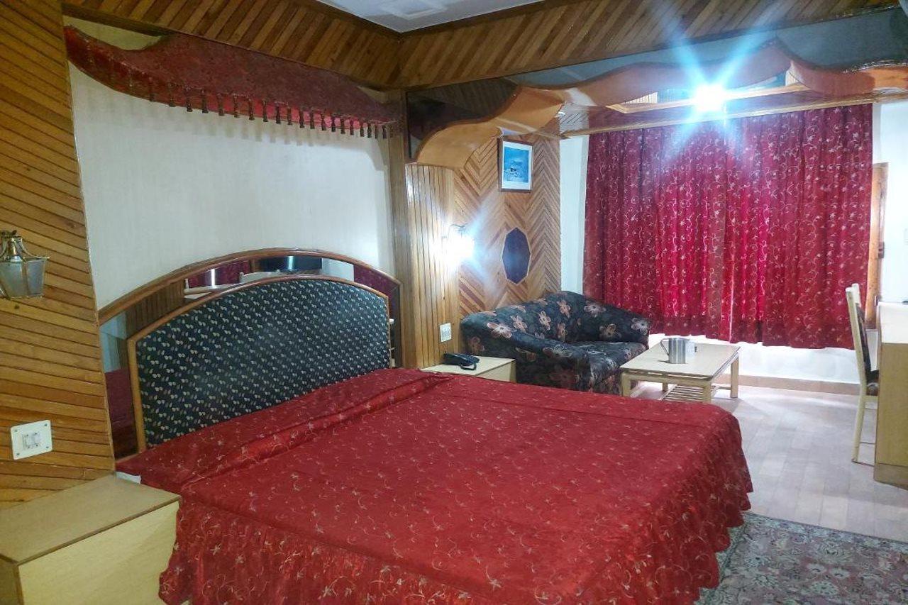 Brightland Hotel Shimla Zewnętrze zdjęcie